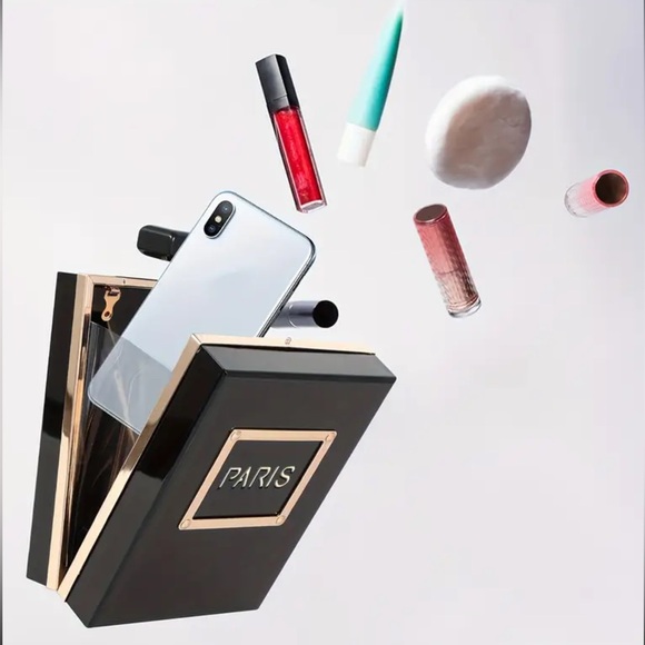 NEWT VINTAGE PARIS PERFUME SHAPED CLUTCH BAG. - Picture 3 of 14